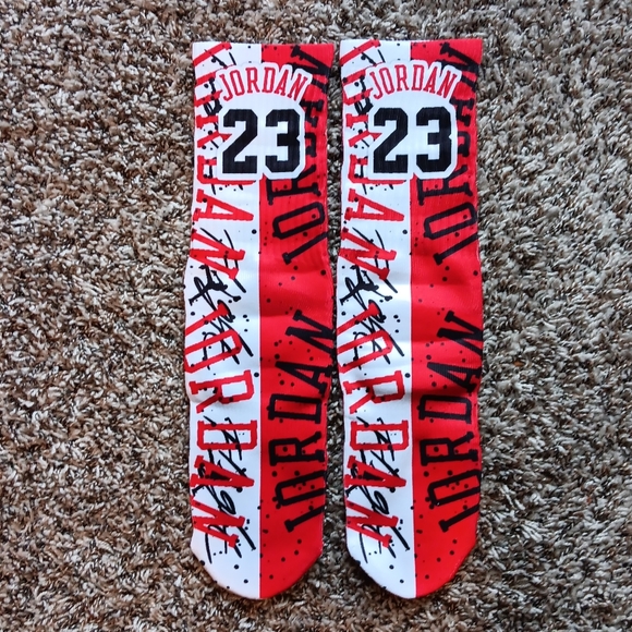 Jordan 4 red cement socks - Picture 2 of 3